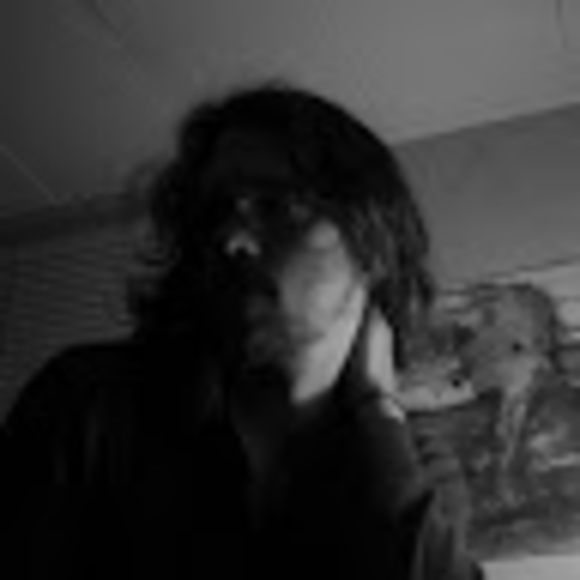 Meet your Posher, Chris - Picture 1 of 1